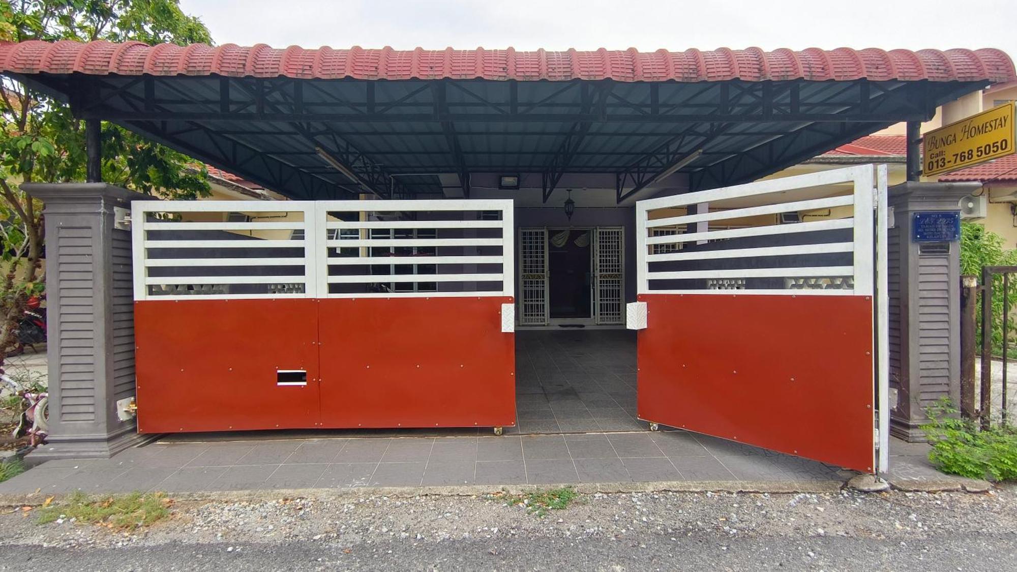 Bunga Homestay Kelantan Bachok Bagian luar foto